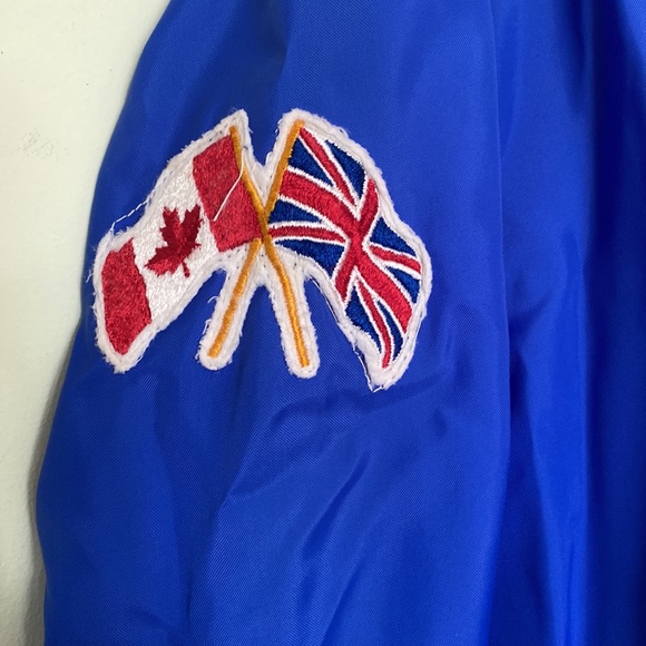 Vintage Nylon jacket size medium - Picture 4 of 6